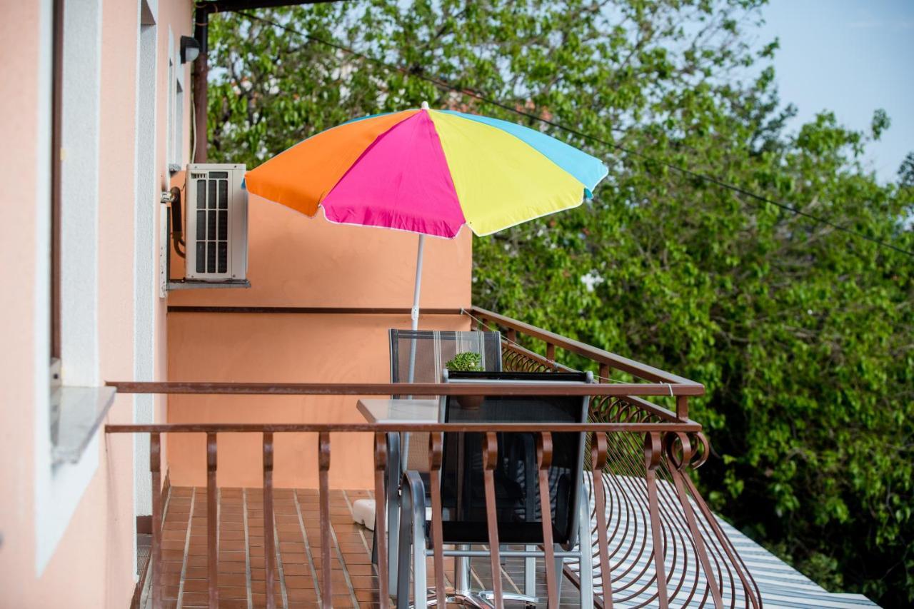 Apartments Tartuga * Rab Town