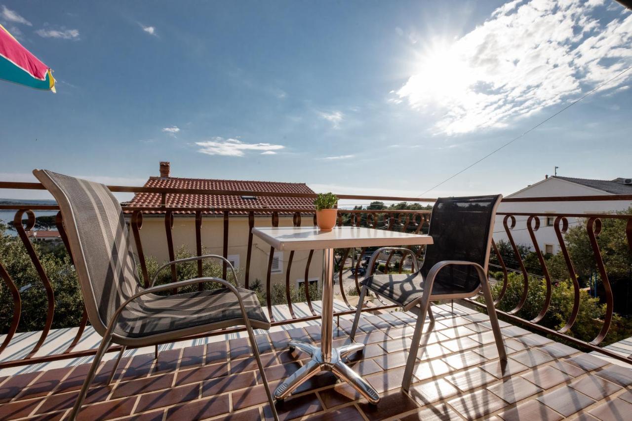 Apartments Tartuga Rab Town