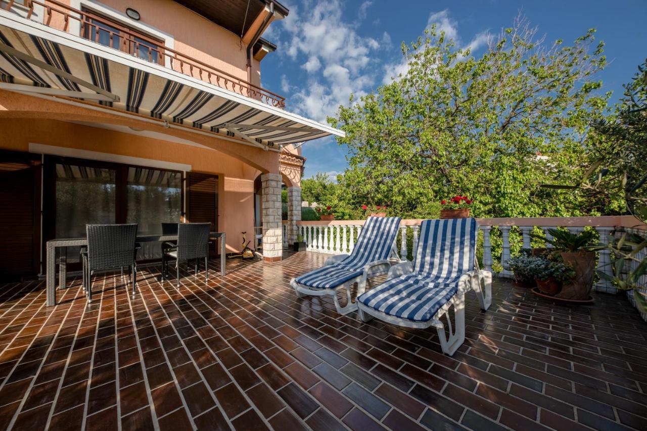 Apartments Tartuga *