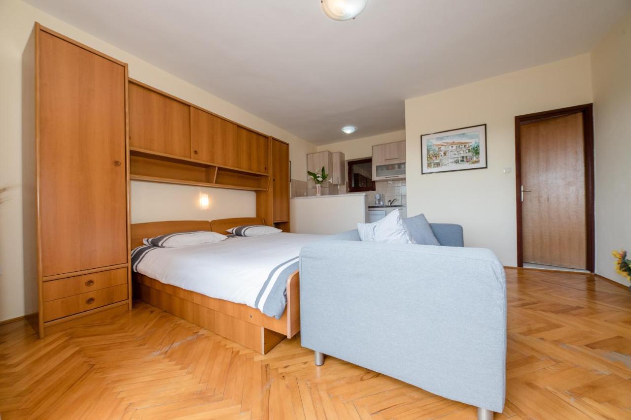 Apartments Tartuga *